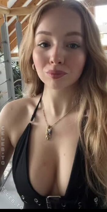 Full leaked Werdetlautmitlaura private photo