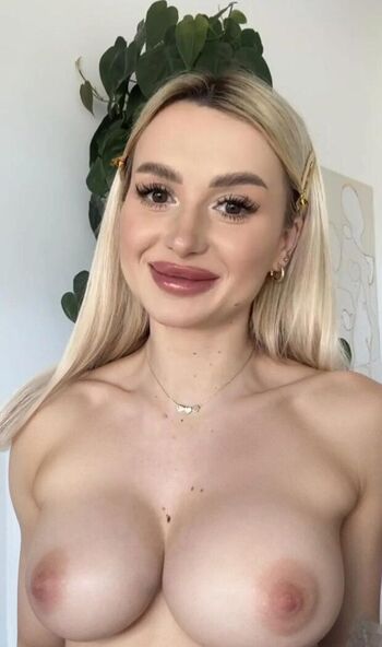 Full leaked Wersow private photo