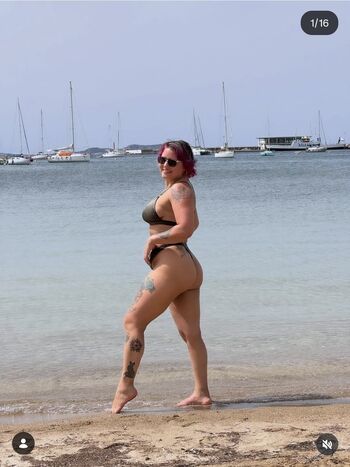 Whatsupfoxxy