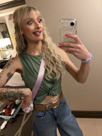 Full leaked Wheezyblonde private photo