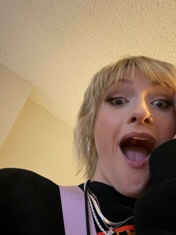 Full leaked Wheezyblonde private photo