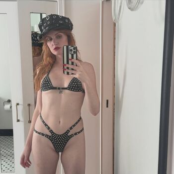 Full leaked Whereismuna private photo