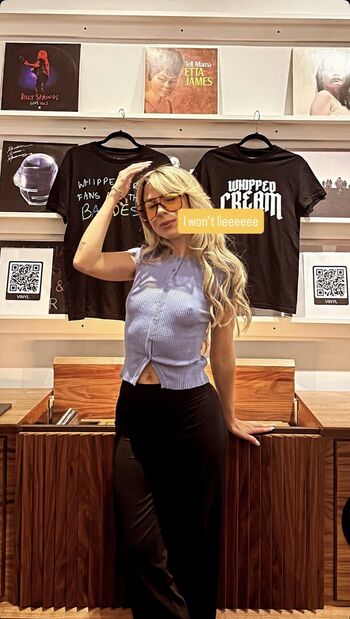Full leaked Whipped cream private photo