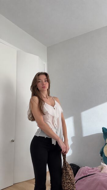 Full leaked White bvnny private photo