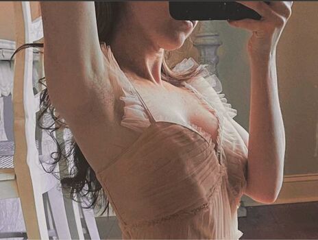 Full leaked White cat whispers private onlyfans photo