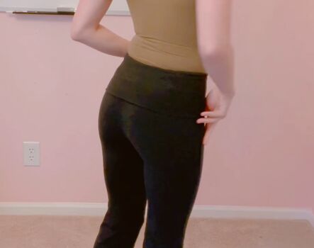 Full leaked White cat whispers private onlyfans photo