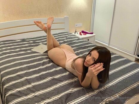 Full leaked White sweetness private onlyfans photo