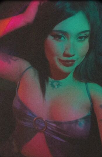 Full leaked Who is she private onlyfans photo