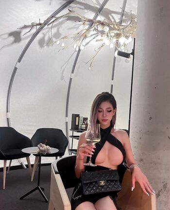 Full leaked Who is this  page private onlyfans photo