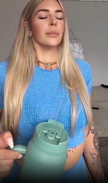 Full leaked Xgofficial/ private onlyfans photo