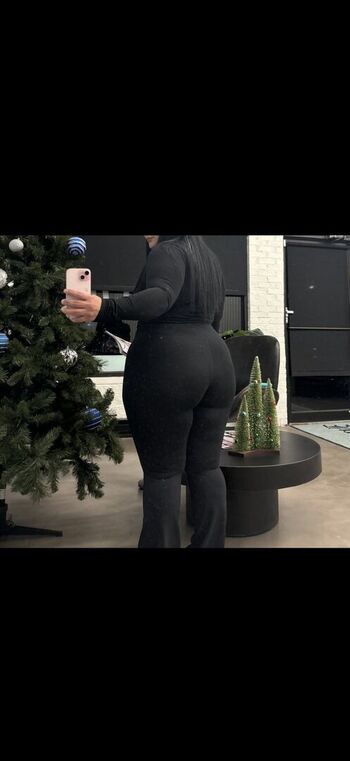 Full leaked Milly morris/ private onlyfans photo