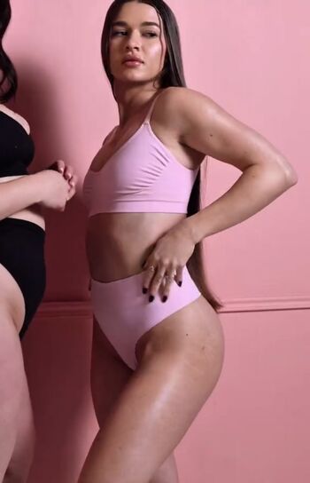 Full leaked Who is this  page private onlyfans photo