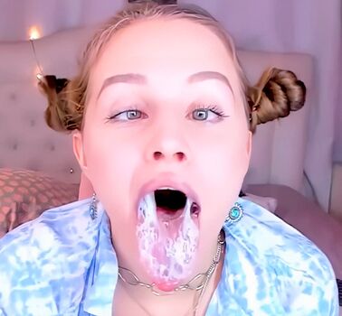 Full leaked Pamela wale/ private onlyfans photo