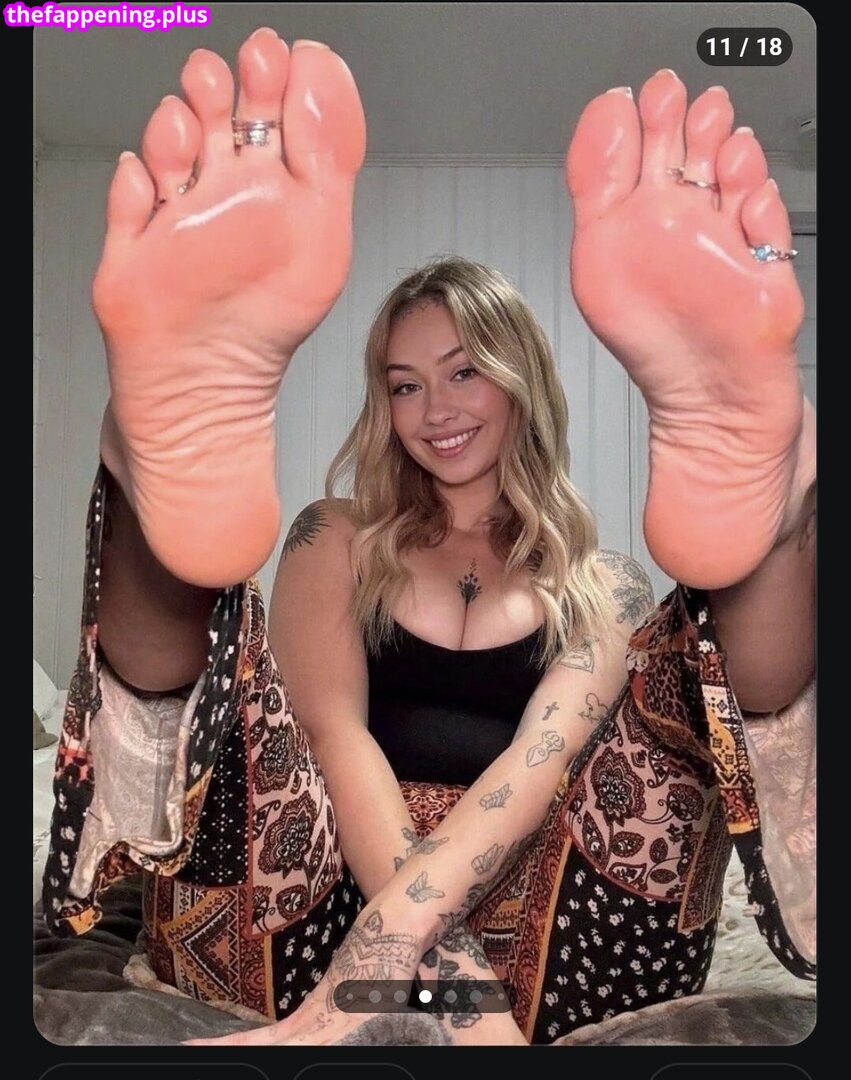 Full leaked Photos/f/e/felicity smoak //felicity smoak  .jpg private onlyfans photo