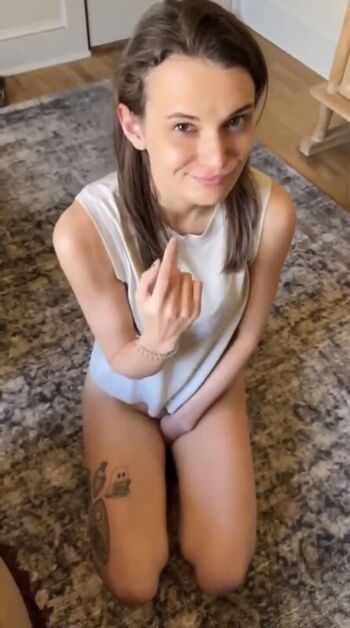 Full leaked Lyssaurora/ private photo