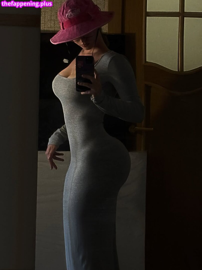 Full leaked Photos/c/l/clueloo //clueloo   s.jpg private onlyfans photo