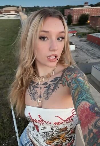 Full leaked Aurora ollinger/ private photo