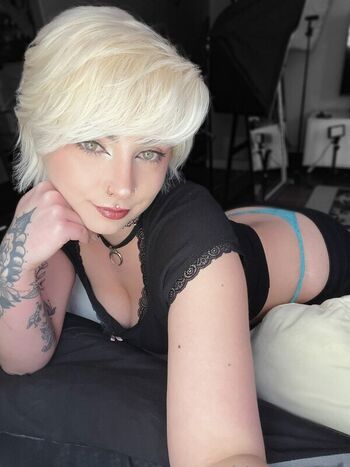 Full leaked Prettwyellie/ private photo