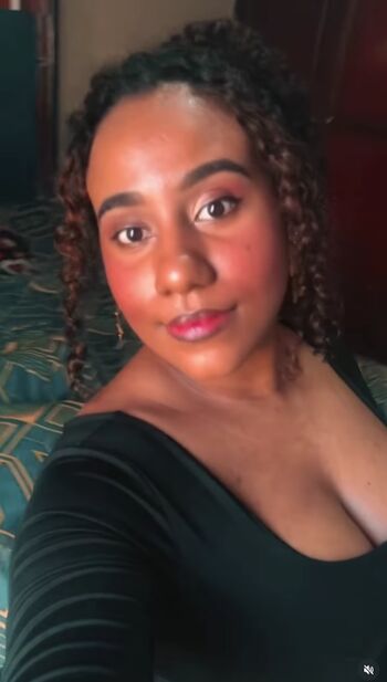Full leaked Erin currie/ private photo