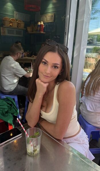 Full leaked Erinmhk/ private photo
