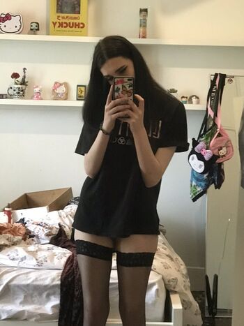 Full leaked Poetry travis/ private photo