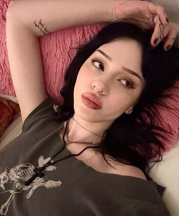 Full leaked Pauline kuznetsova/ private photo