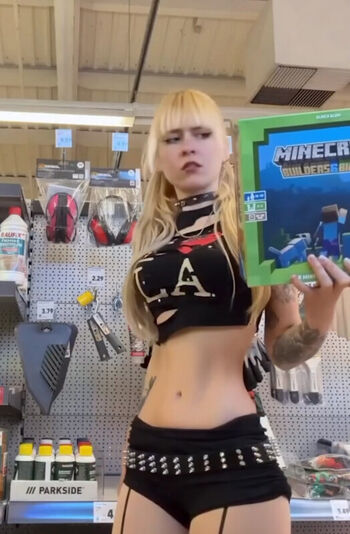 Full leaked Barbie boi/ private photo