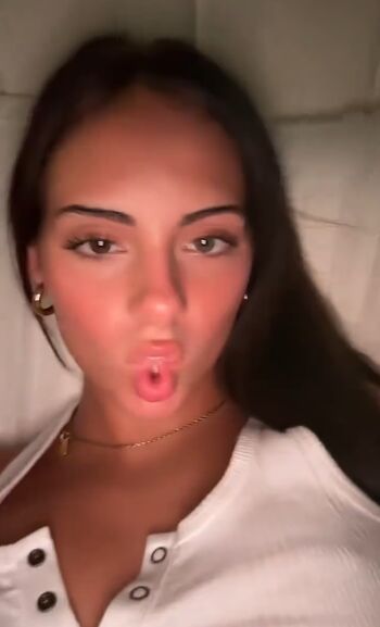 Full leaked Urfavonlinegirlfriend/ private photo