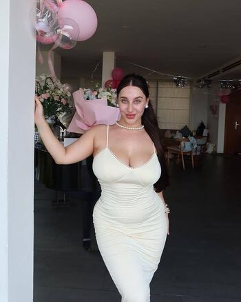 Full leaked Who is this private photo