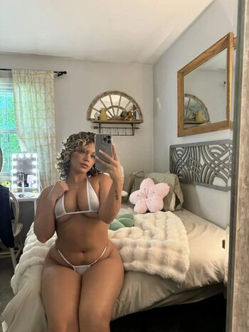 Full leaked Who is this private photo