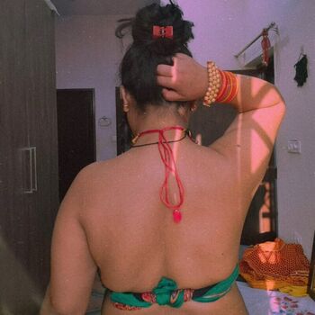 Full leaked Who says private photo