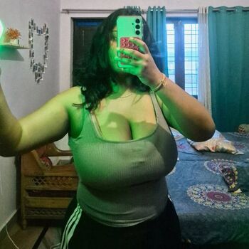 Full leaked Who says private photo