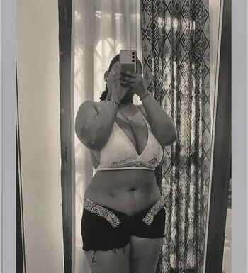 Full leaked Who says private photo