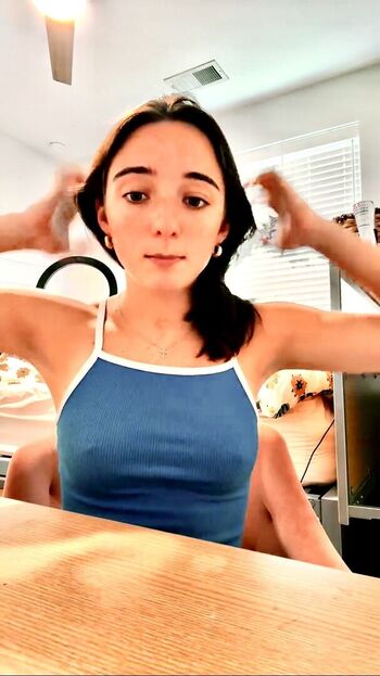 Full leaked Wholetjuliaout private photo