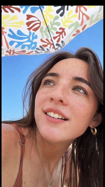 Full leaked Wholetjuliaout private photo