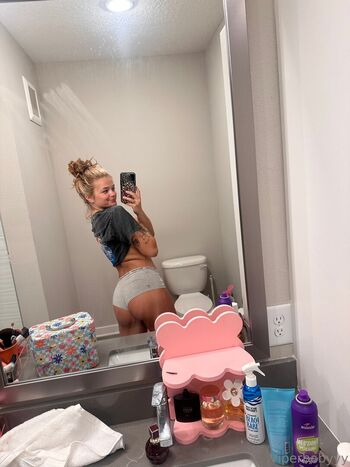whostessa