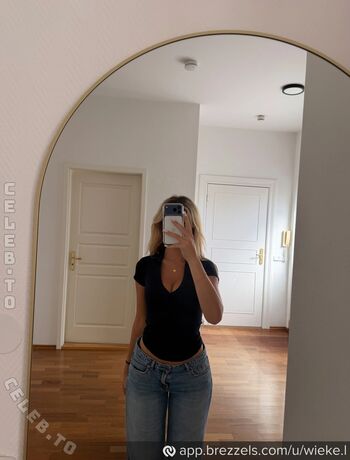 Full leaked Wieke private photo