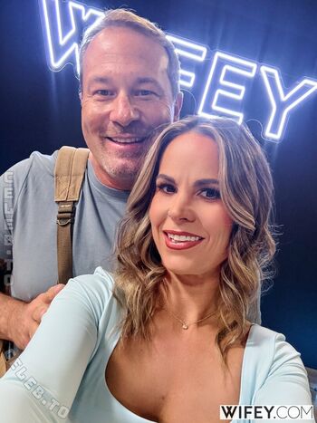 Full leaked Wifey  page private onlyfans photo