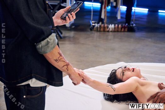 Full leaked Wifey private onlyfans photo