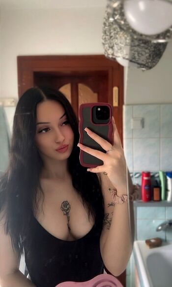 Full leaked Wika a w private photo