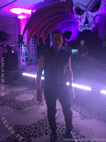 Full leaked Wildwifebarbie page private onlyfans photo