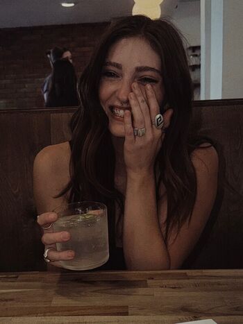 Full leaked Willow shields private photo