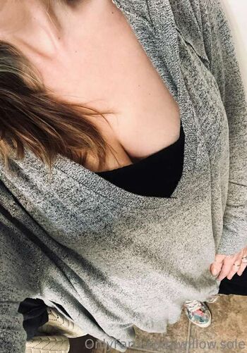 Full leaked Willow sole private photo