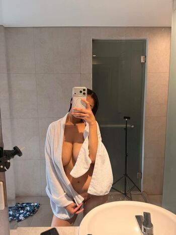 Full leaked Winda rohaeni private photo