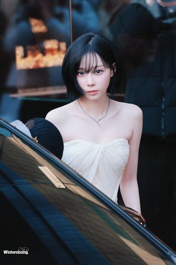 Full leaked Winter aespa page private onlyfans photo