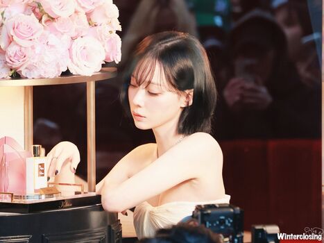 Full leaked Winter aespa page private onlyfans photo