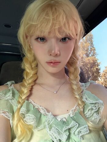 Full leaked Winter aespa private photo