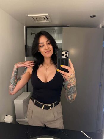 Full leaked Wisalallen private onlyfans photo