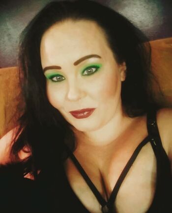 Full leaked Witchymomma private photo