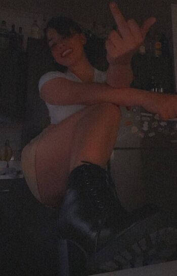 Full leaked Woahh emily private photo
